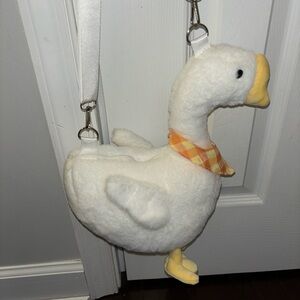 POCKETBOOK GOOSE  TO HOLDS CHILDS TREASURES 12”H ZIPPER ADJUSTABLE STRAP